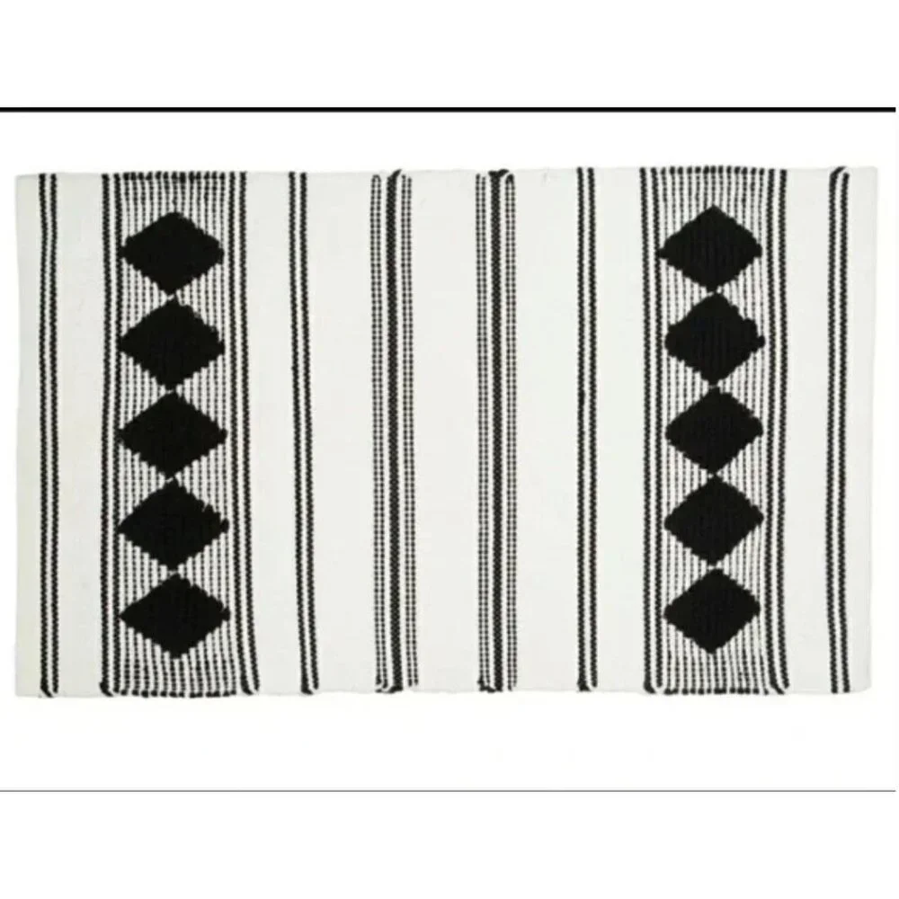 Caravan Design Dimond Woven Rug - Picture 6 of 6